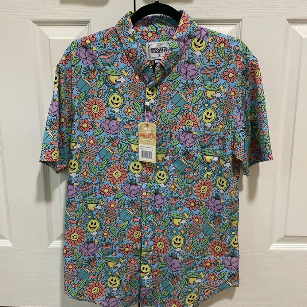 RSVLTS “HAPPY DAZED” - SS BUTTON DOWN - NWT